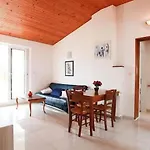 Appartement Andrea, A Terrace By The Sea *